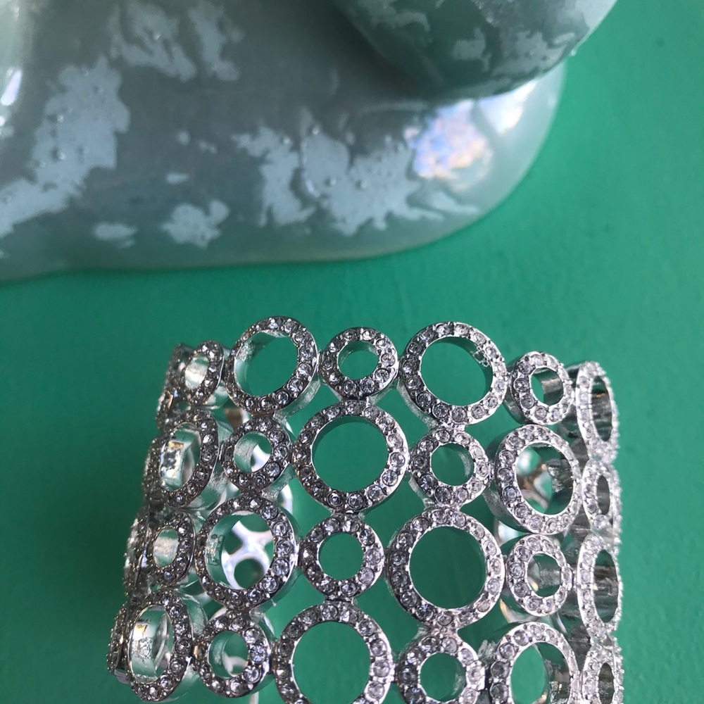 Brand new KATE SPADE ♠️ delicate dots bridal cuff - Picture 4 of 6